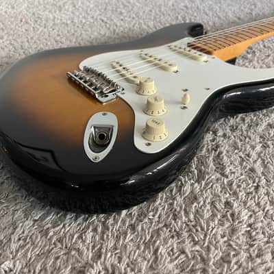 Fender Classic Series ‘50s Stratocaster 2011 MIM Sunburst Maple Fretboard Guitar image 3