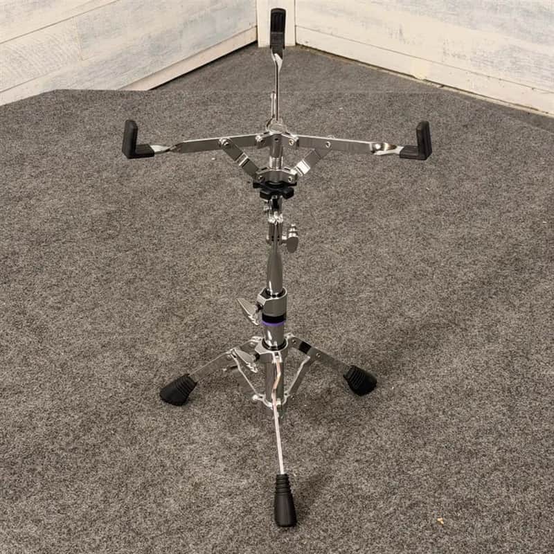 Used Yamaha 700 Series Single Braced Snare Drum Stand - Very Good image 1