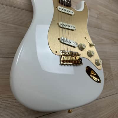 Fender Custom Shop Limited Edition 75th Anniversary Stratocaster NOS Guitar, Rosewood Fingerboard, Diamond White Pearl image 4