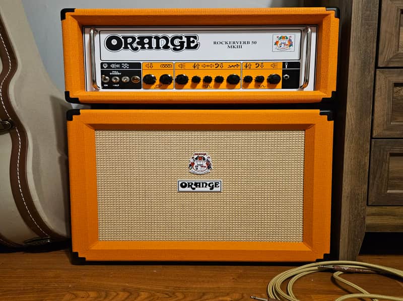 Like new Orange PPC112 60-watt image 1
