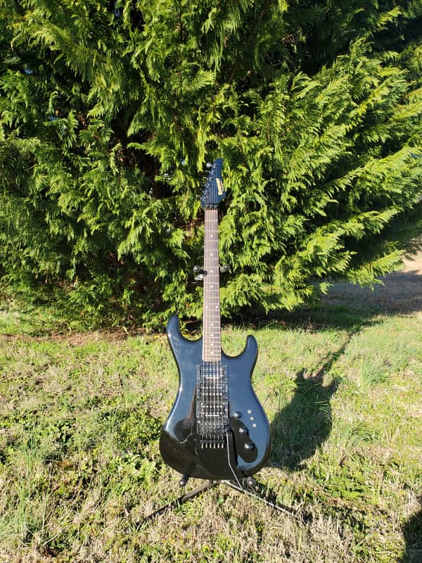 Holy grail evh era Kramer Pacer Carrera 1983 Black image 1