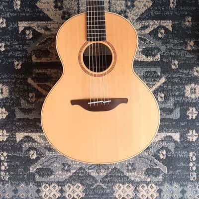 2016 Lowden S-32