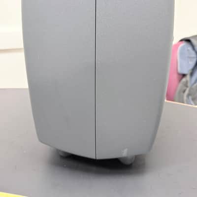 Genelec 8040B 6.5" Powered Nearfield Studio Monitor (Single) 2013 - 2021 - Gray image 5
