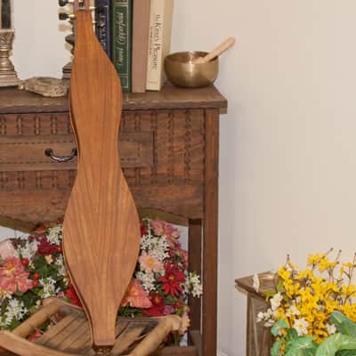 Roosebeck DMCRT5 Mountain Dulcimer 5-String with Cutaway Upper Bout and F-Holes 2010s - Natural image 5