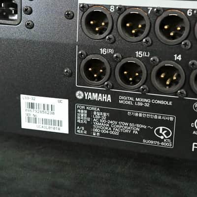 Yamaha LS9-32 32-Input Digital Mixing Console CG0140M image 11
