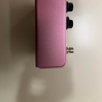 Strymon DIG Dual Digital Delay V2 2022 - Present - Pink image 5