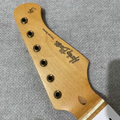 Harley Benton Guitar Strat Style Maple Neck, 21 Frets Fingerboard image 2
