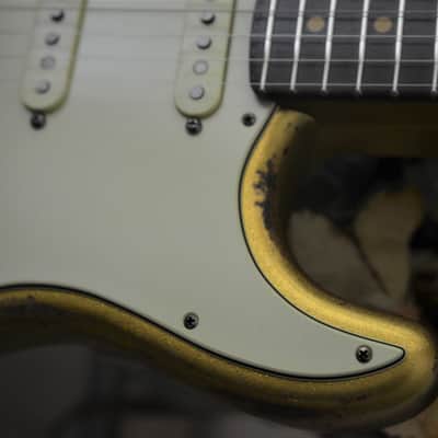 American Standard Fender Stratocaster Custom Relic Gold Sparkle image 14