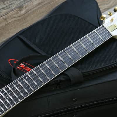 Rare! Dunable Asteroid Flying V  Limited 1 of a kind Psycho Guitar Las Vegas 2018 White (2274) image 3