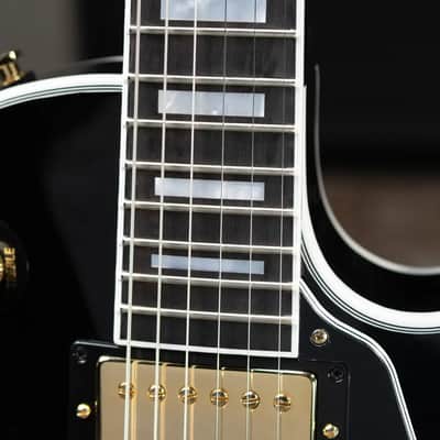 Gibson '70s Les Paul Custom Electric Guitar - Ebony with Hardshell Case image 10