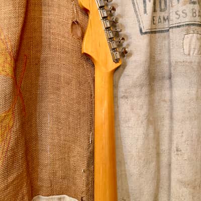 Fender MIJ Classic 60's Jazzmaster 2015 - Vintage White image 9
