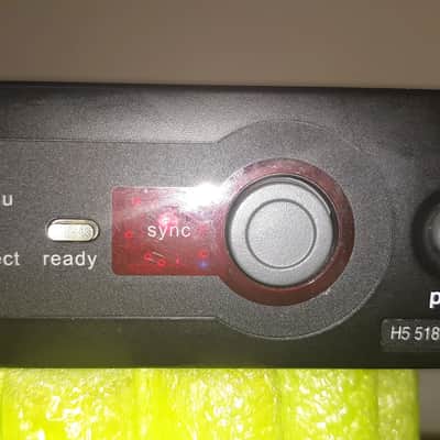 Shure SLX4= H5 Diversity Wireless Mic Receiver - H5 Band (518-542 MHz) image 6