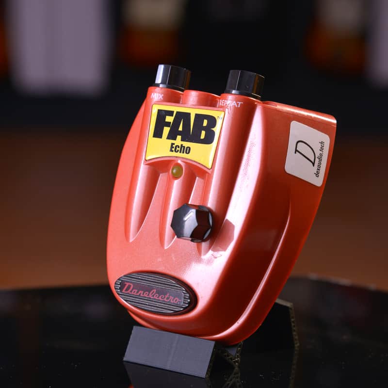 2010s Danelectro Fab Echo Red