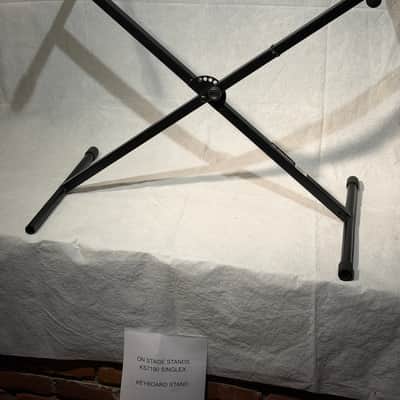 On-Stage KS7190 Classic Single-X Keyboard Stand Stand 2010s - Black image 3