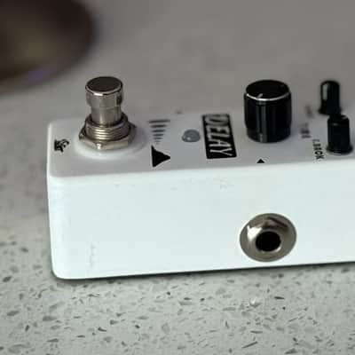 ISET White Custom Delay Pedal - Analog Echo, Tested Working - Mini Size, No Box image 4