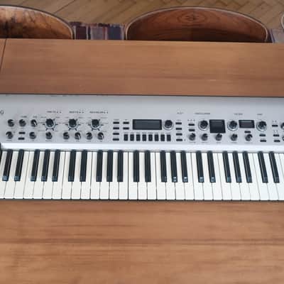 Korg KingKORG 61-Key Analog Modeling Synthesizer image 2