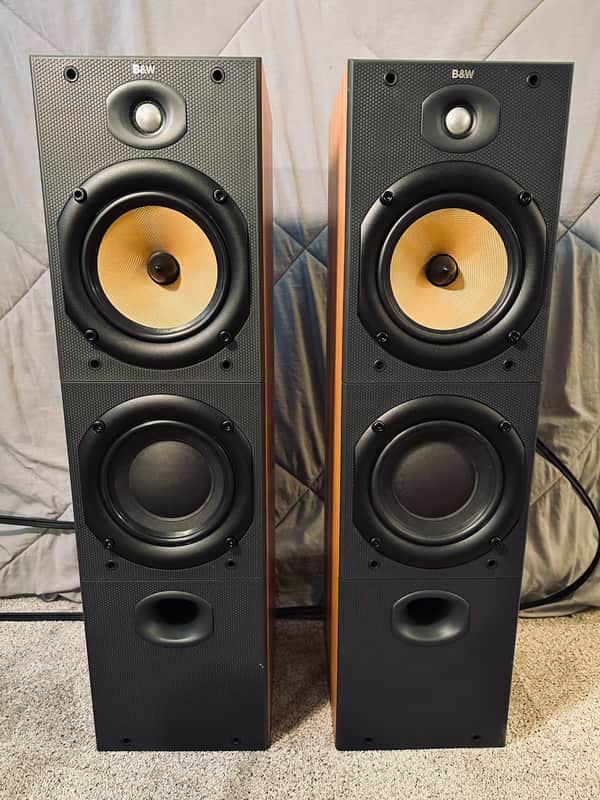 B&W DM 603 S2 Speakers image 1