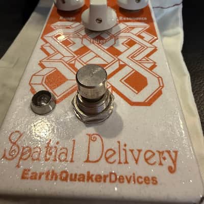 EarthQuaker Devices Spatial Delivery Sample & Hold Envelope Filter image 4