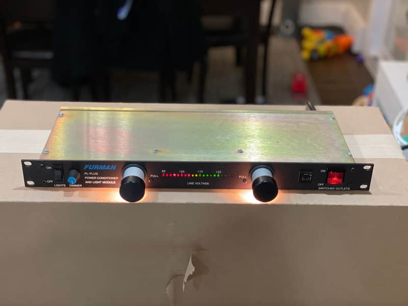 Furman PL-PLUS Rack Mount Voltage Meter Power Conditioner and Light Module image 1
