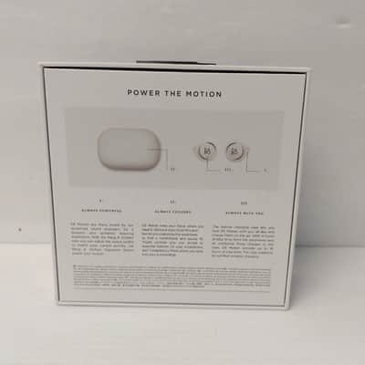 B & O E8 Motion Earbuds image 18