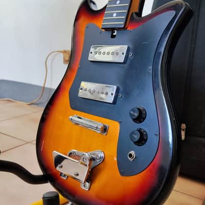 Taiwan made1970s Harmony 1401 Sunburst color electric guitar tremolo bridge p90 single coil image 4