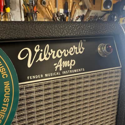 SPECIAL OFFER ! Fender Vibroverb Custom tube amplifier César Díaz MOD 2004 Black Face SRV image 2