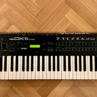 Yamaha DX11 Vintage FM synthesizer