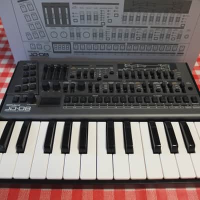 ROLAND JD-08 avec clavier image 1