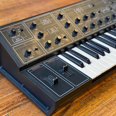 YAMAHA CS-10 Analogue Monophonic Synthesizer image 4