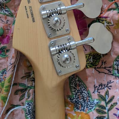 Fender MIJ Junior Collection Jazz Bass 2021 - Present - Satin Shell Pink image 14