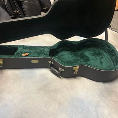 Martin Martin Acoustic Guitar Hard Case Black w/Green image 3