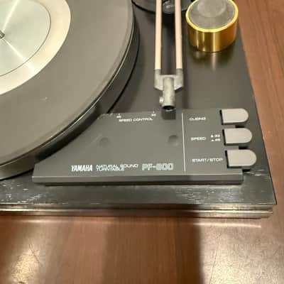 Yamaha  PF 800 Turntable image 3