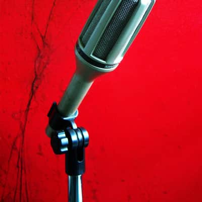 Vintage 1990's Shure SM59 dynamic cardioid microphone USA w mic clip Low Z Guitar Amp Mic SM58 SM54 SM53 image 5