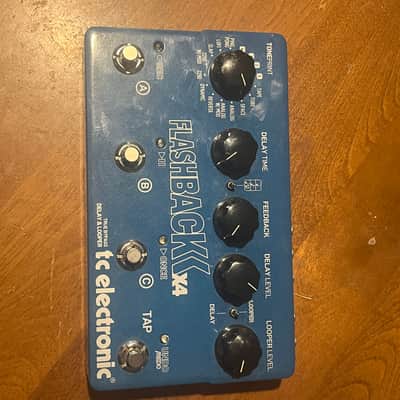 TC Electronic Flashback X4 Delay & Looper 2011 - 2019 - Blue image 1