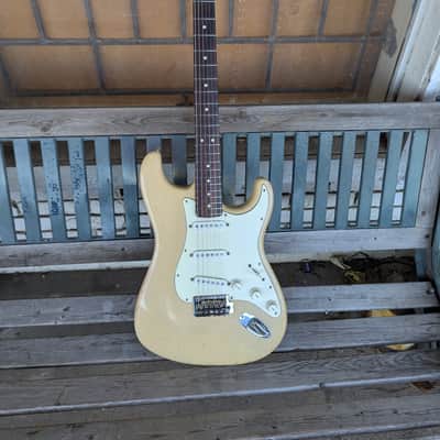 Fender Stratocaster Hwy 1 2006 - vintage white image 3