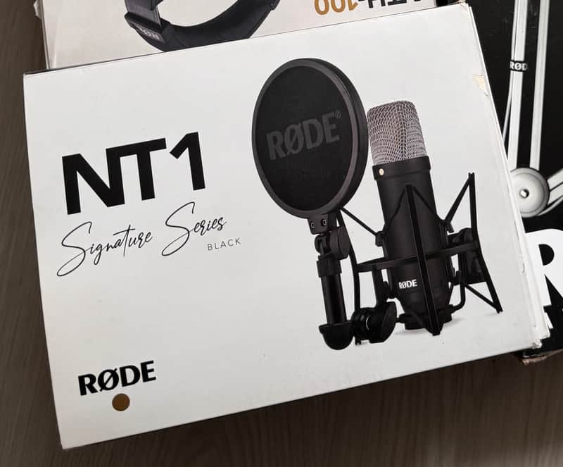 RODE NT1 Signature Cardioid Condenser Microphone
