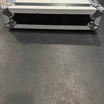 Mackie DL1608 with Lightning connector, OnStage flight case, rack mounted, Apple AirPort Extreme and iPad Air image 5