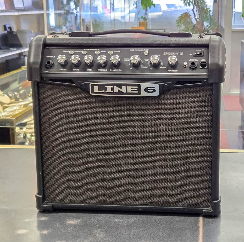 Line 6 Spider IV 15 15-Watt 1x8