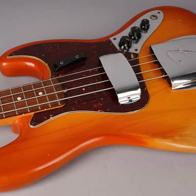 Fender Custom Shop 1964 Jazz Bass Relic - 2007 - Cherry Sunburst Relic image 15