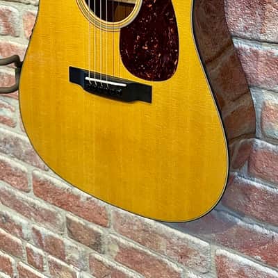 Martin D-18 2020 - Natural image 3