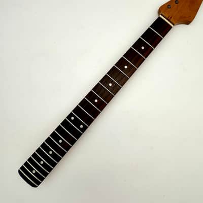 HooDoo Stratocaster Rosewood/Roasted Maple Neck BEEFY HSN4235R image 1