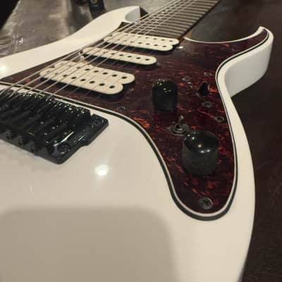 Ibanez TAM10-WH Tosin Abasi Signature 2014 - 2016 - White image 2