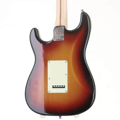 Fender American Deluxe Stratocaster SCN HSS with S-1 Pickup, 3-Color Sunburst [DZ8014792] (04/22) image 4