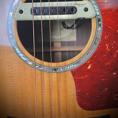 Used Taylor 816ce 2011 - Natural Spruce Top image 3