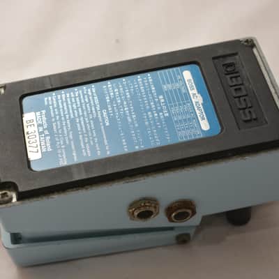 BOSS CE-5 Chorus Ensemble (Blue or Pink Label) 1992 Vintage Guitar Effect Pedal Serial BE30377 Made in Taiwan image 3
