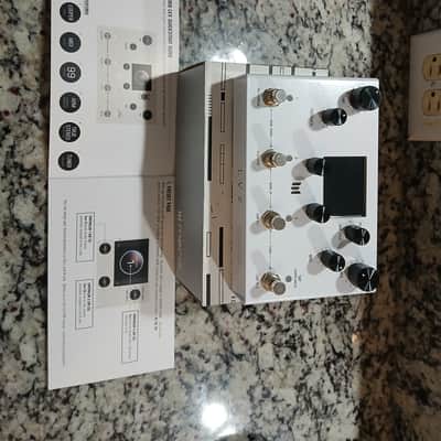 Meris LVX 2022 - Present - White image 2