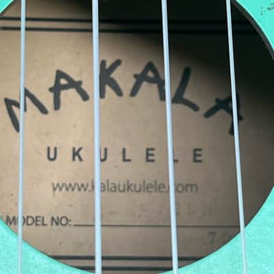 Makala Ukulele – Turquoise/Seafoam Green – Shark Bridge – Used, Good Condition image 3