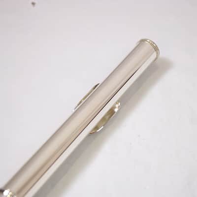 YAMAHA YFL-614 Silver-Body Flute [41538] (06/15) image 8