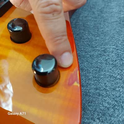 Fender Showmaster Stratocaster HH 2004 - Sunburst image 8