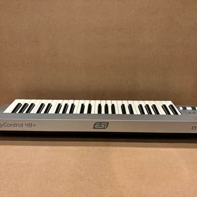 ESI KeyControl 49+ Midi Controller - 49 Keys - Midi & USB image 3